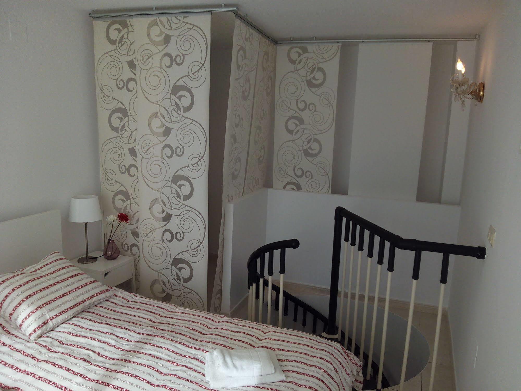 Apartamentos Decada Màlaga Exteriér fotografie